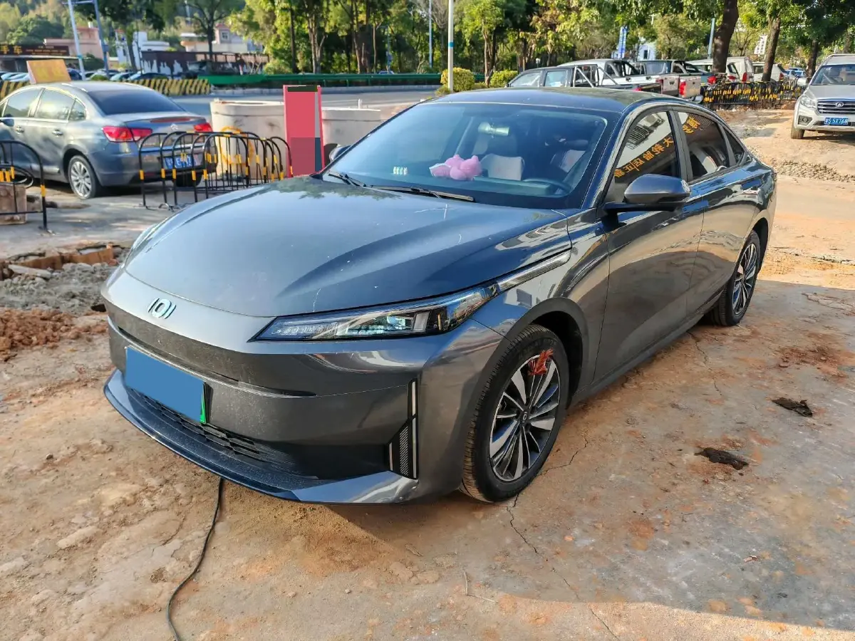 2024 ChangAn QiYuan A05 1.5L 110HP L4 E-CVT PHEV 18.99KWH