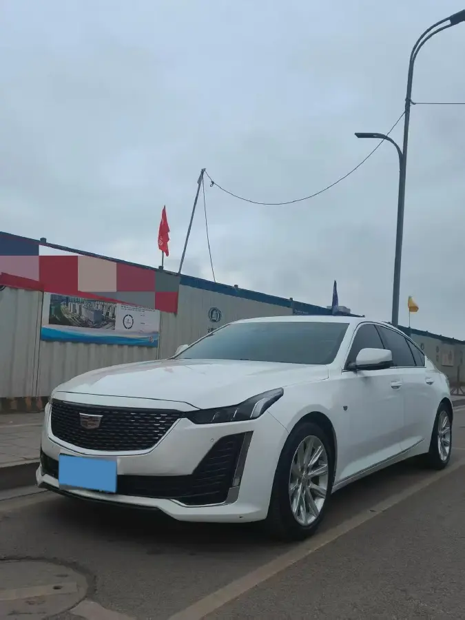 2022 Cadillac CT5 2.0T 237HP L4 10AT