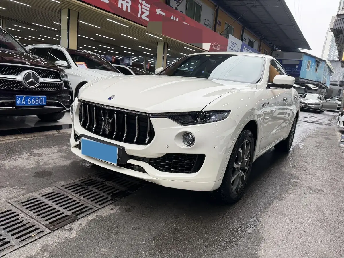 2018 Maserati Levante 3.0T 350HP V6 8AT
