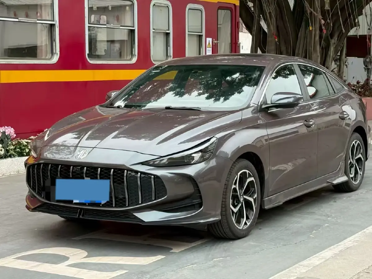 2025 MG 5 1.5T 181HP L4 7DCT