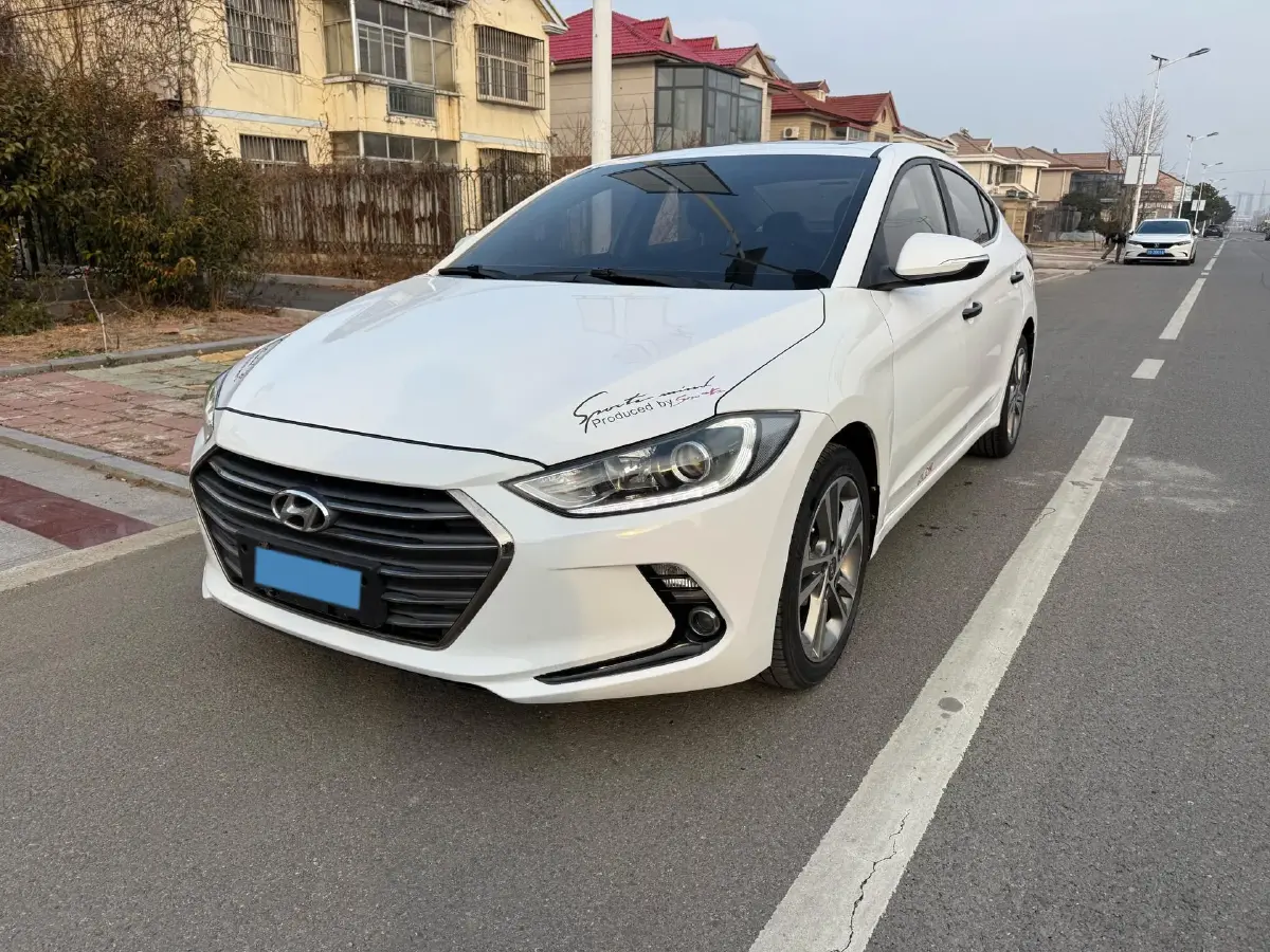 2016 Hyundai Elantra 1.6L 130HP L4 6AT