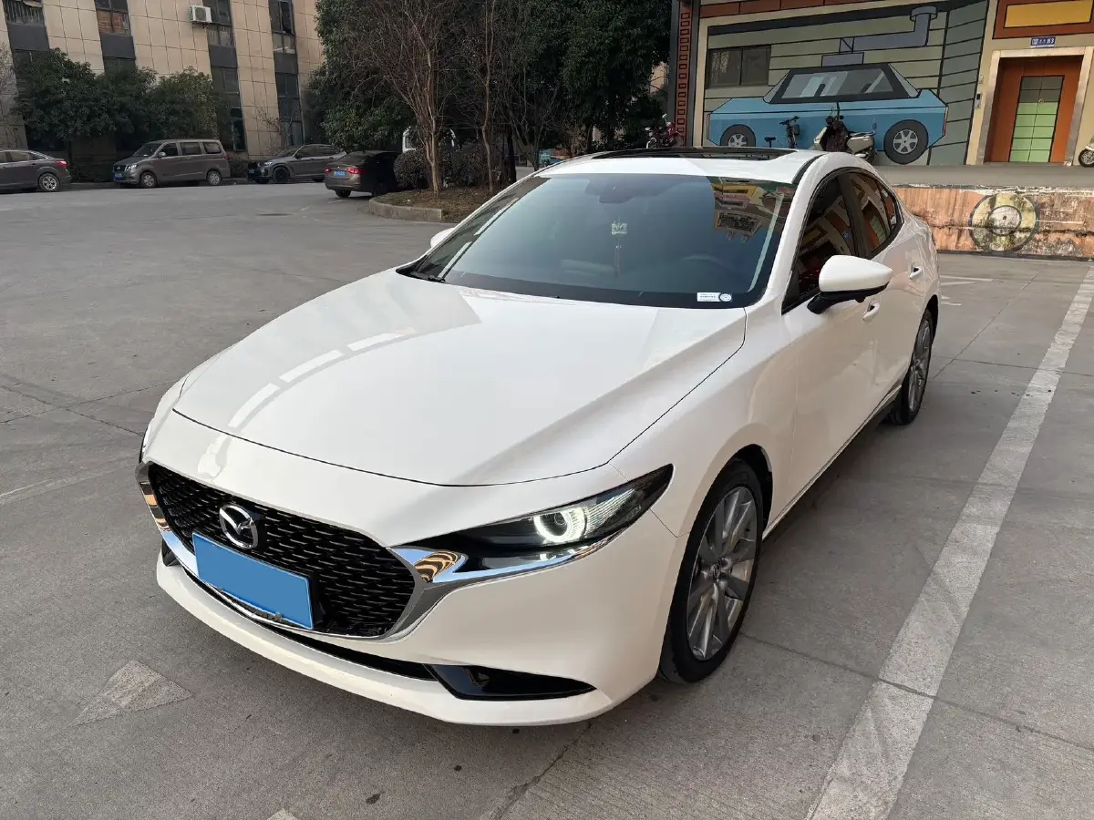 2022 Mazda 3 Axela 2.0L 158HP L4 6AT