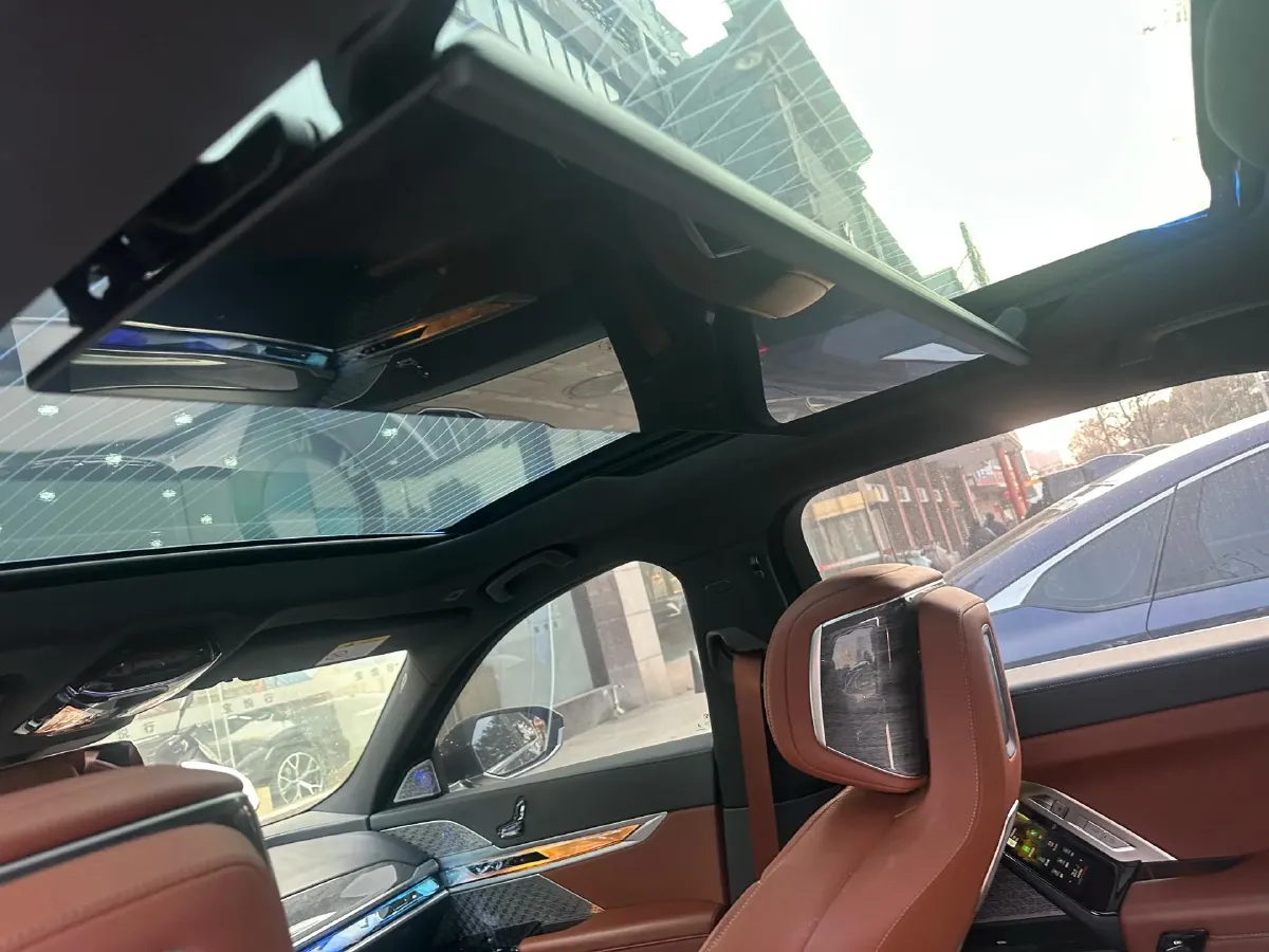 2023 BMW i7 BEV 101.7KWH,autocango,china used car exporter,china ev exporter,chinese used car exporter,chinese used ev exporter