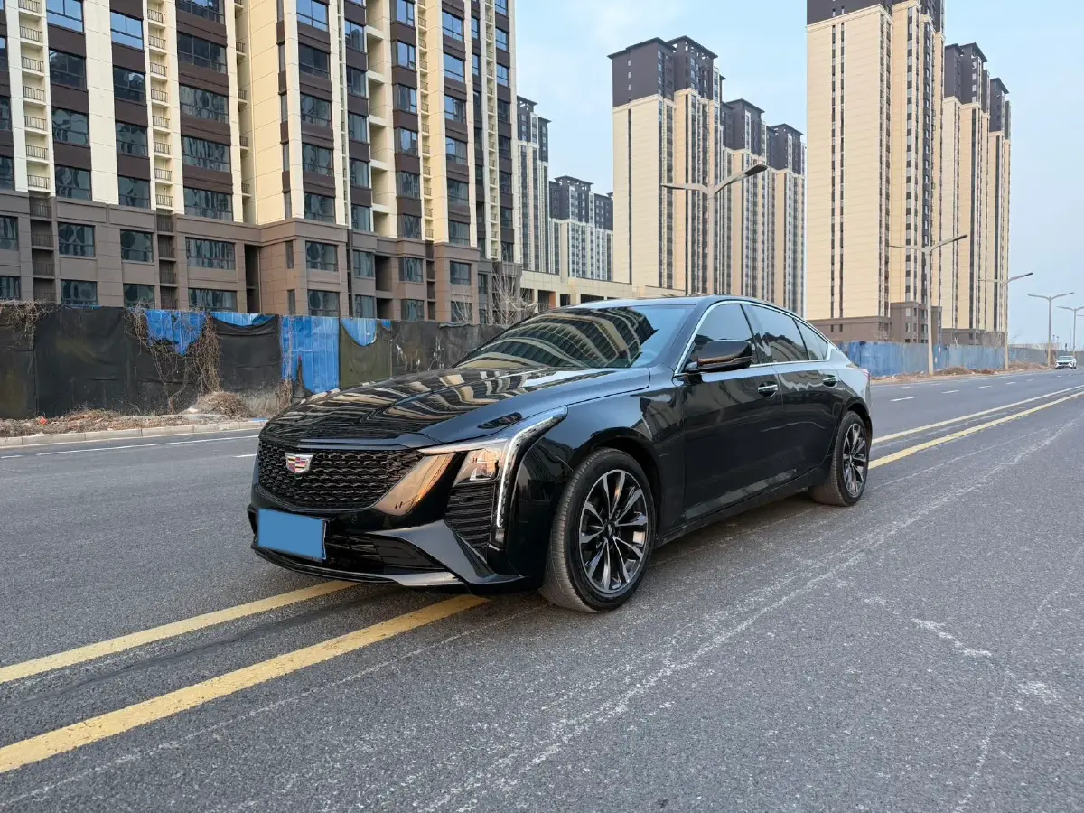 2024 Cadillac CT5 2.0T 237HP L4 10AT