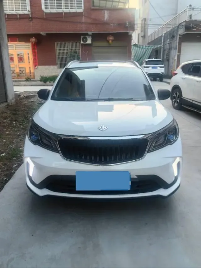 2022 Livan X3 PRO 1.5L 113HP L4 CVT,autocango,china used car exporter,china ev exporter,chinese used car exporter,chinese used ev exporter