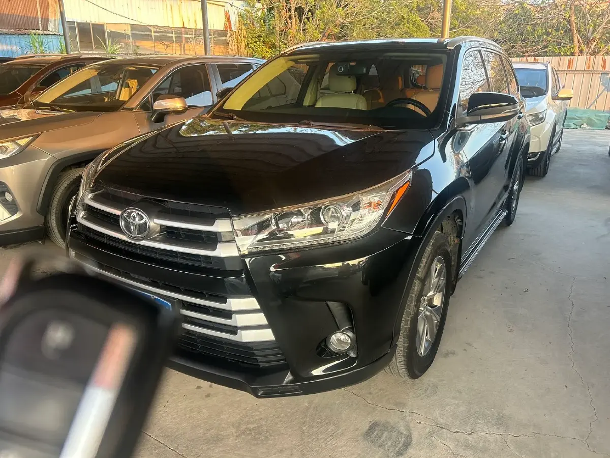 2018 Toyota Highlander 2.0T 220HP L4 6AT