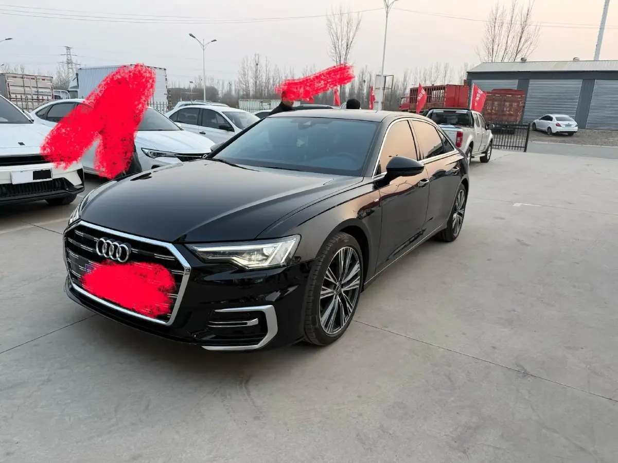 2025 Audi A6L 2.0T 245HP L4 7DCT