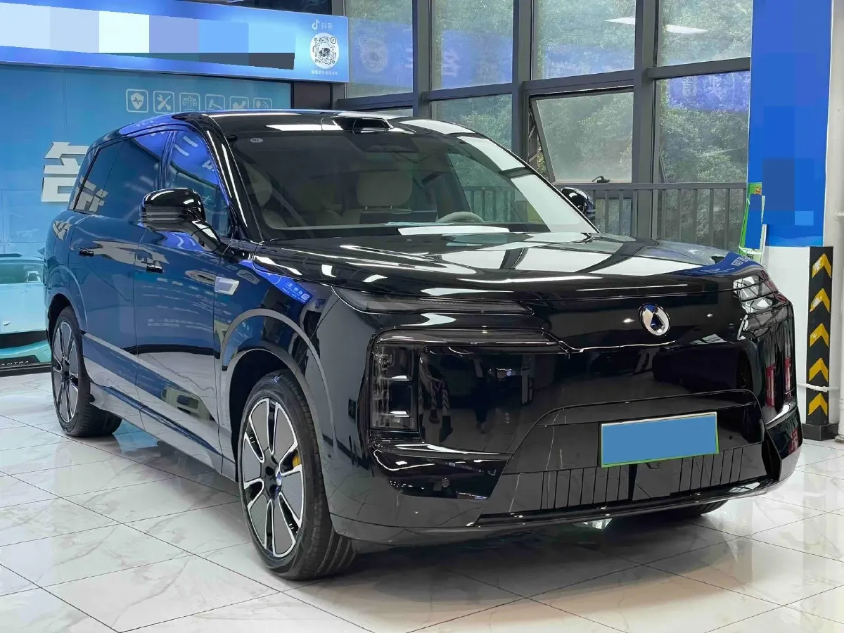 2025 Denza DenzaN8L 2.0T 207HP L4 E-CVT PHEV,autocango,china used car exporter,china ev exporter,chinese used car exporter,chinese used ev exporter