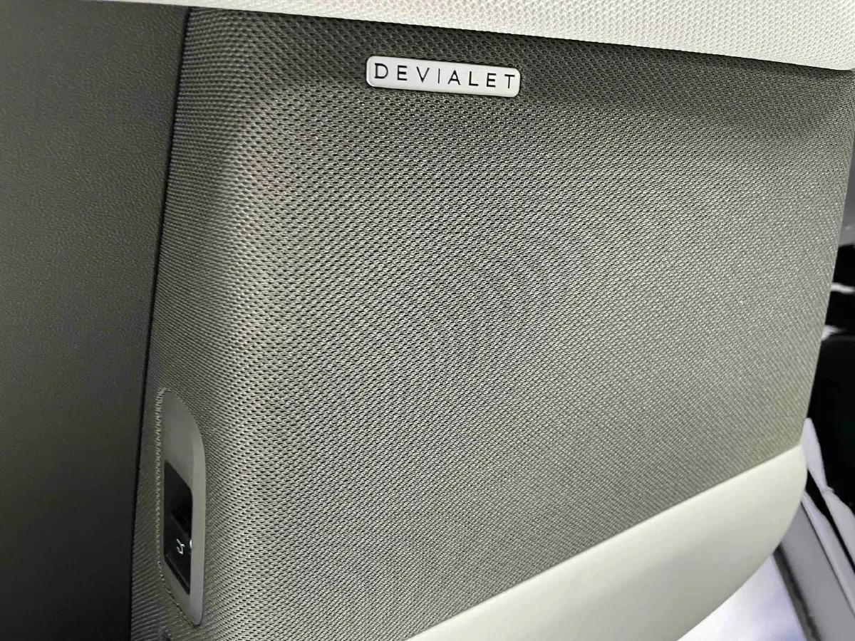 2025 Denza DenzaN8L 2.0T 207HP L4 E-CVT PHEV,autocango,china used car exporter,china ev exporter,chinese used car exporter,chinese used ev exporter