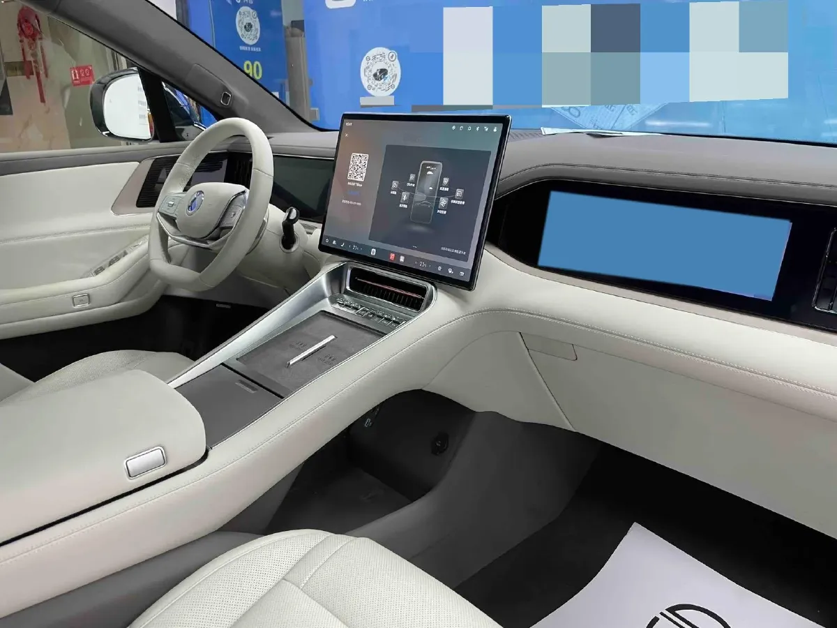 2025 Denza DenzaN8L 2.0T 207HP L4 E-CVT PHEV,autocango,china used car exporter,china ev exporter,chinese used car exporter,chinese used ev exporter