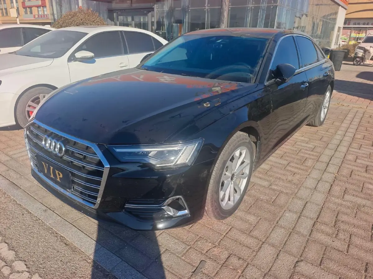 2023 Audi A6L 2.0T 190HP L4 7DCT