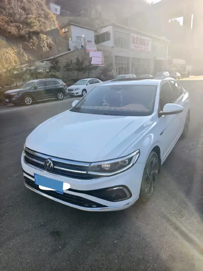 2023 Volkswagen Bora 1.4T 150HP L4 7DCT