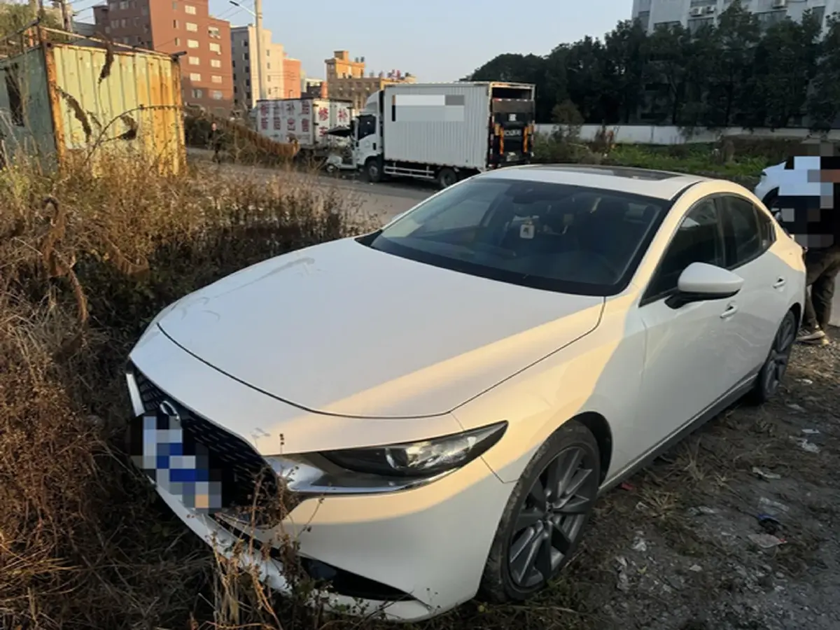 2020 Mazda 3 Axela 2.0L 158HP L4 6AT