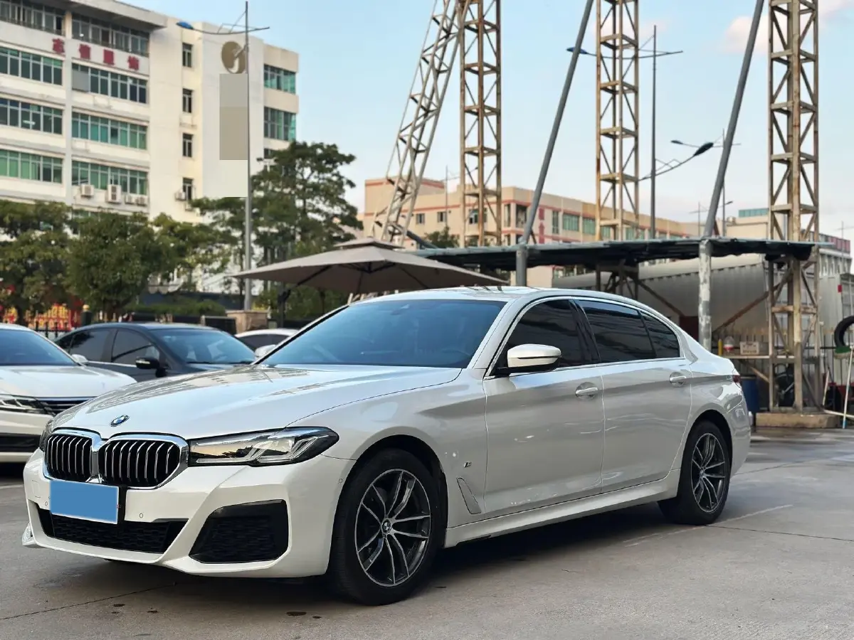 2021 BMW 5 Series 2.0T 184HP L4 8AT