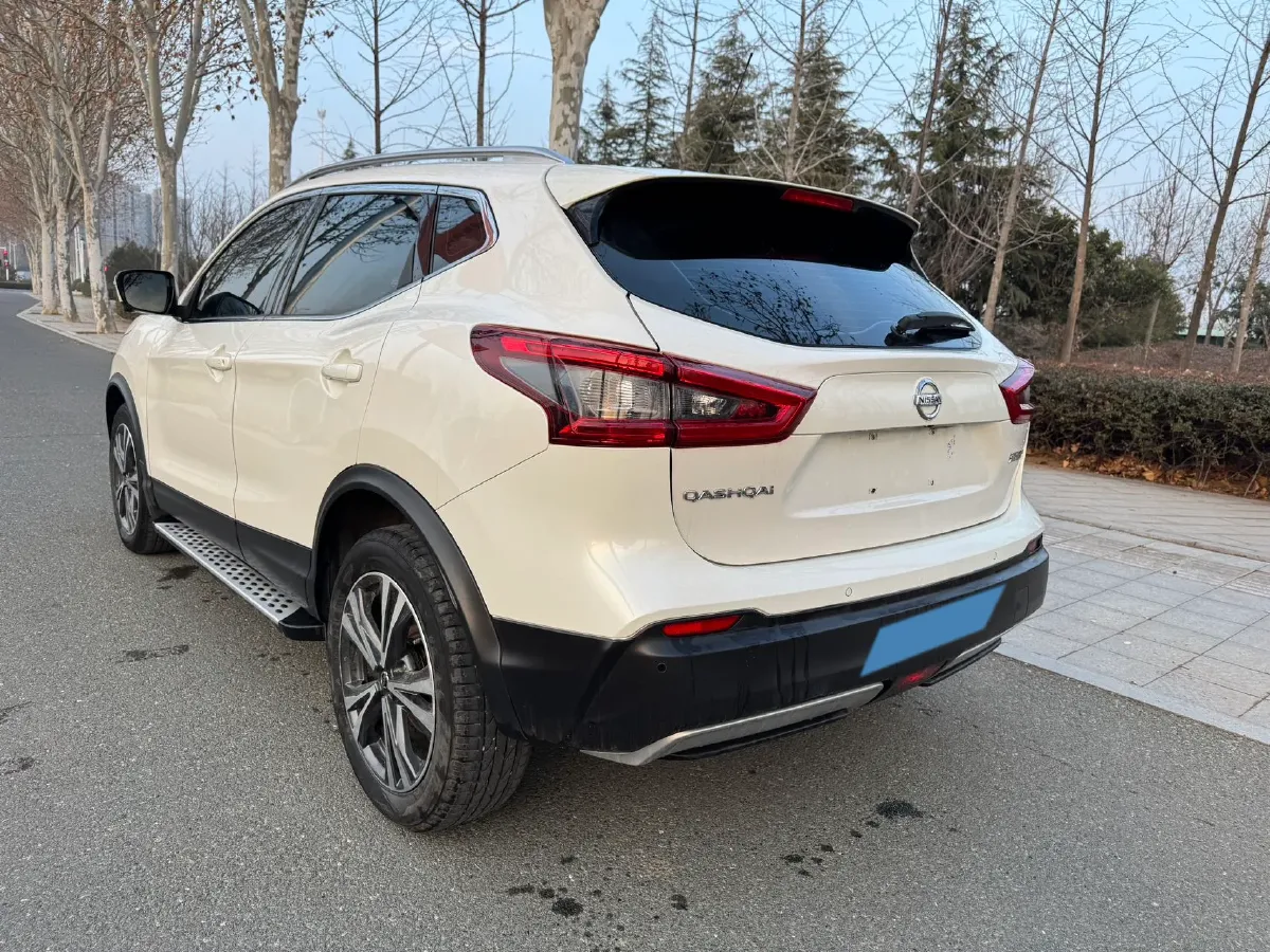 2022 Nissan Qashqai 2.0L 151HP L4 CVT,autocango,china used car exporter,china ev exporter,chinese used car exporter,chinese used ev exporter