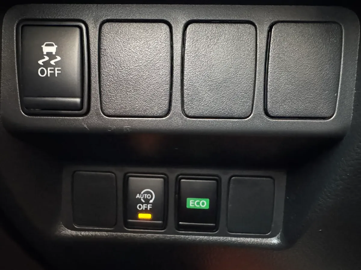 2022 Nissan Qashqai 2.0L 151HP L4 CVT,autocango,china used car exporter,china ev exporter,chinese used car exporter,chinese used ev exporter