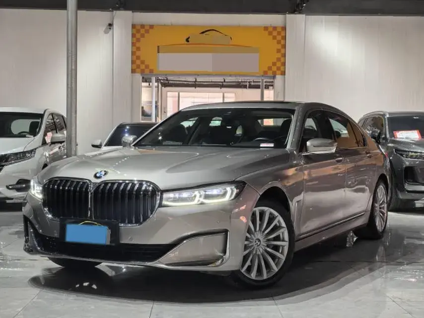 2021 BMW 7 Series 2.0T 265HP L4 8AT