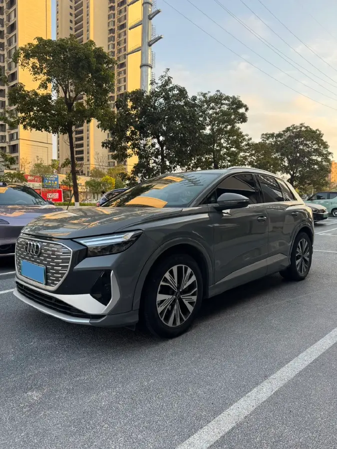 2022 Audi Q4 e-tron BEV 84.8KWH