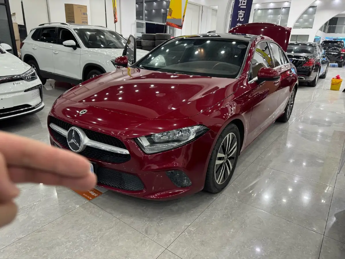 2021 Mercedes-Benz A Class 1.3T 136HP L4 7DCT