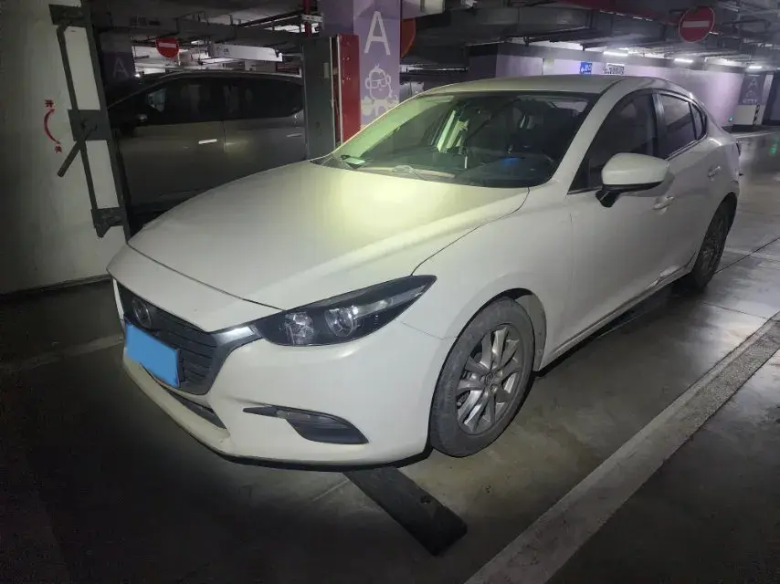 2017 Mazda 3 Axela 1.5L 117HP L4 6AT