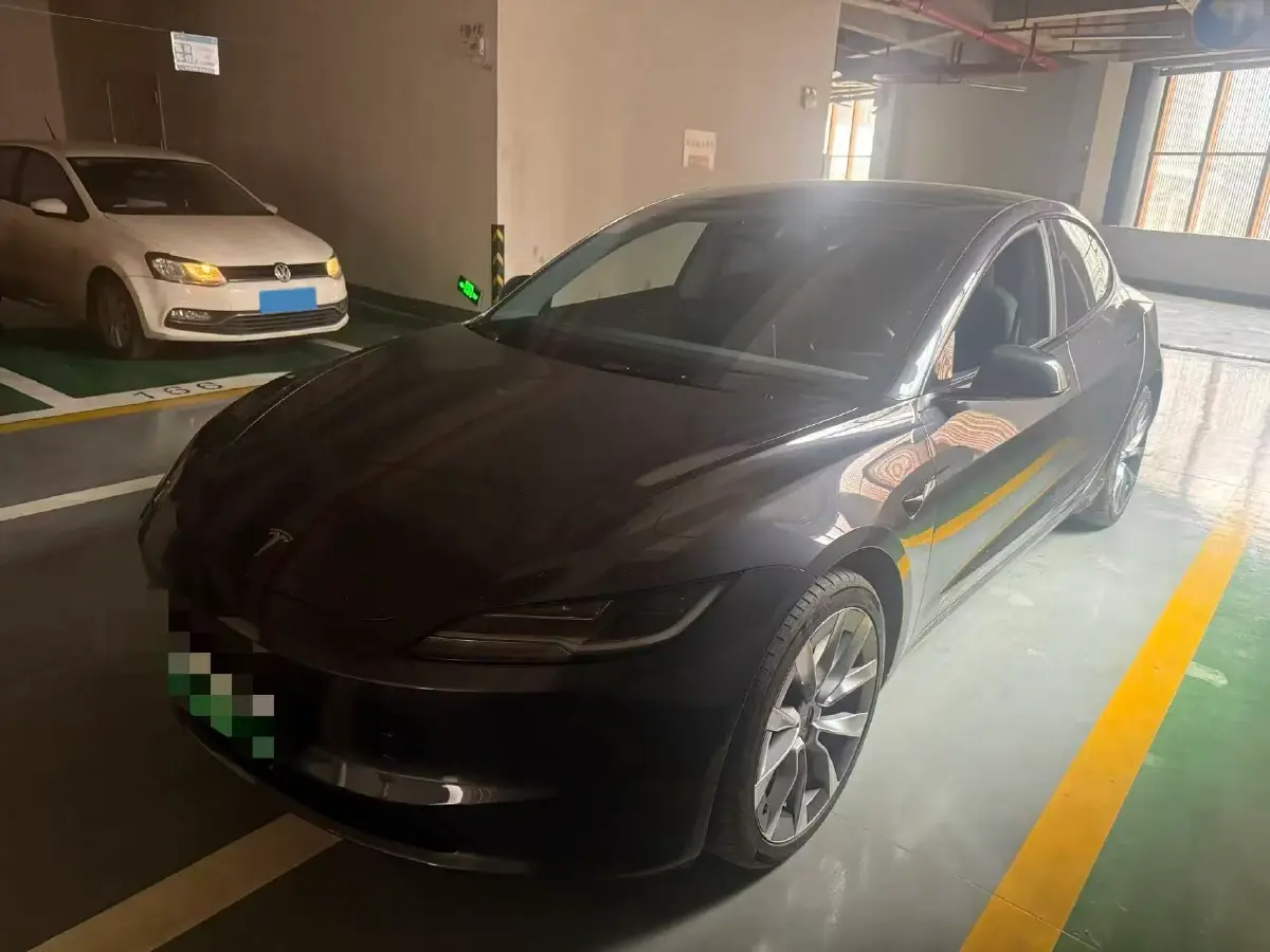 2025 Tesla Model 3 BEV