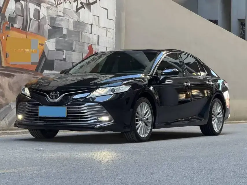 2018 Toyota Camry 2.5L 209HP L4 8AT
