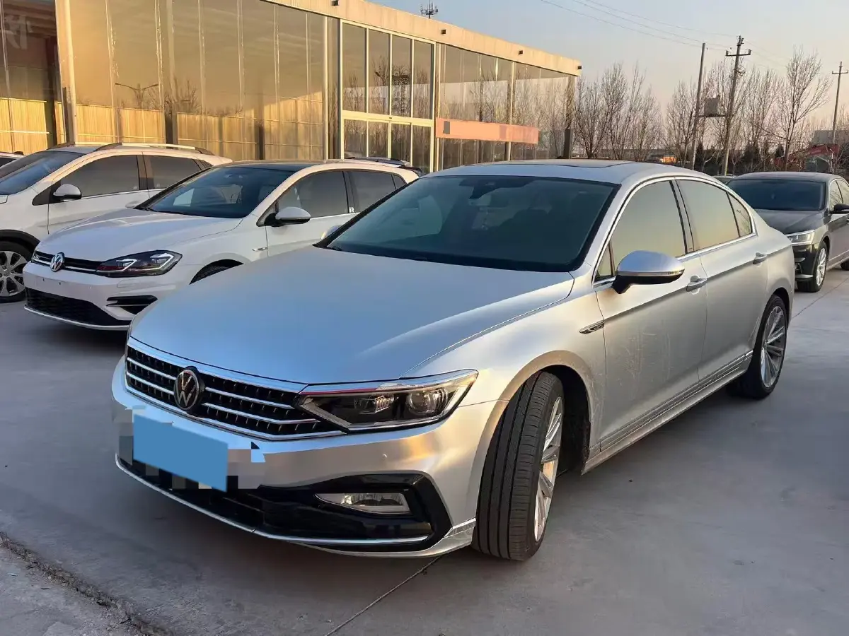 2023 Volkswagen Magotan 2.0T 186HP L4 7DCT