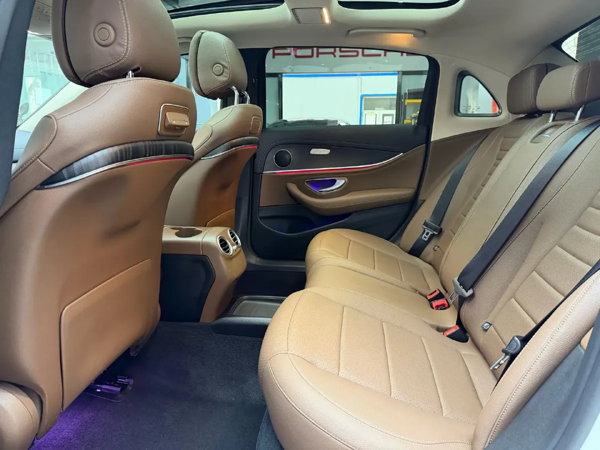 2020 Mercedes-Benz E Class 2.0T 258HP L4 9AT,autocango,china used car exporter,china ev exporter,chinese used car exporter,chinese used ev exporter