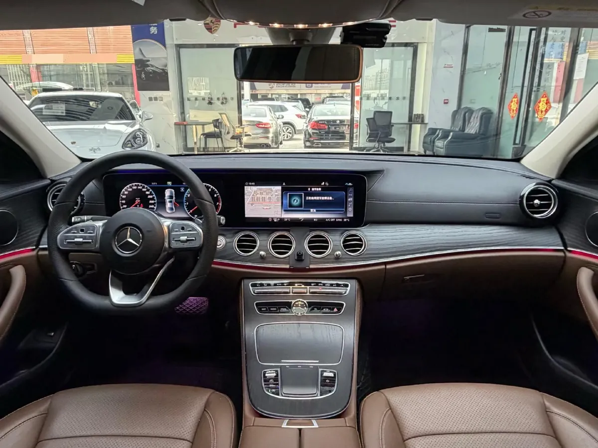 2020 Mercedes-Benz E Class 2.0T 258HP L4 9AT,autocango,china used car exporter,china ev exporter,chinese used car exporter,chinese used ev exporter