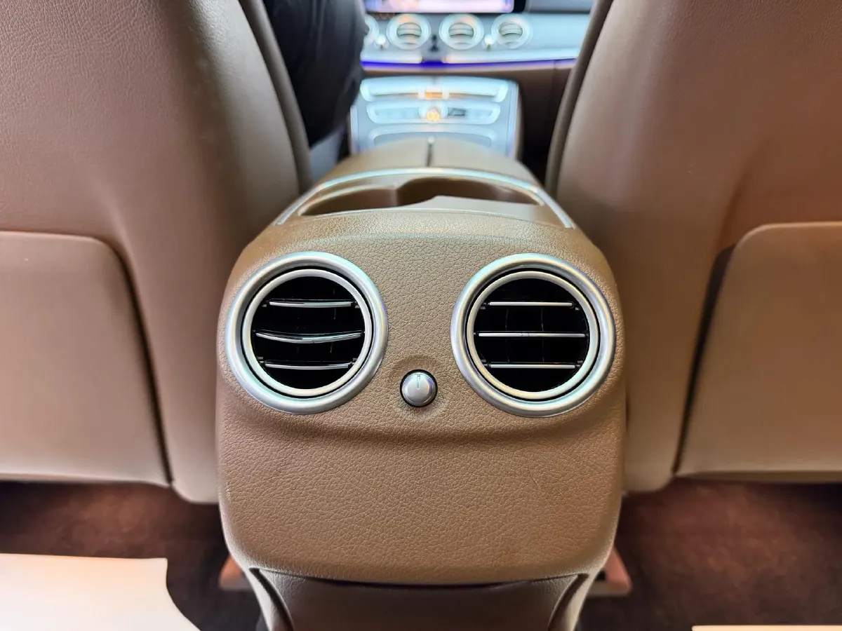 2020 Mercedes-Benz E Class 2.0T 258HP L4 9AT,autocango,china used car exporter,china ev exporter,chinese used car exporter,chinese used ev exporter