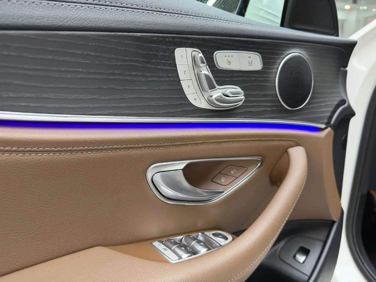 2020 Mercedes-Benz E Class 2.0T 258HP L4 9AT,autocango,china used car exporter,china ev exporter,chinese used car exporter,chinese used ev exporter