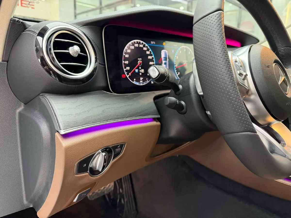 2020 Mercedes-Benz E Class 2.0T 258HP L4 9AT,autocango,china used car exporter,china ev exporter,chinese used car exporter,chinese used ev exporter