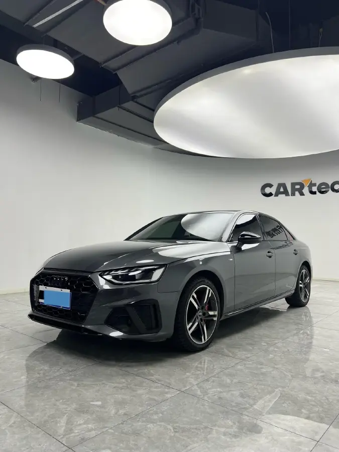 2023 Audi A4L 2.0T 190HP L4 7DCT