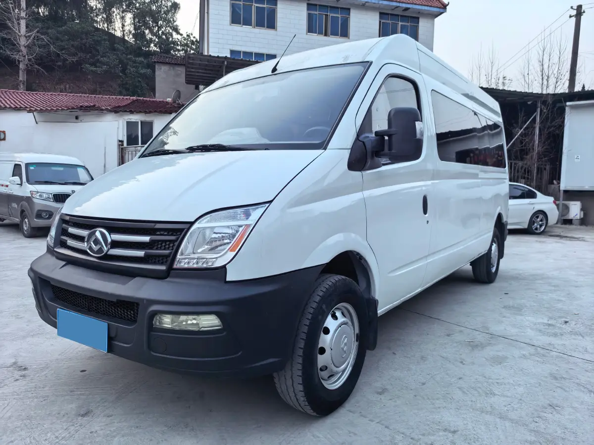 2020 MAXUS XinTu V80 2.5T 136HP L4 6MT
