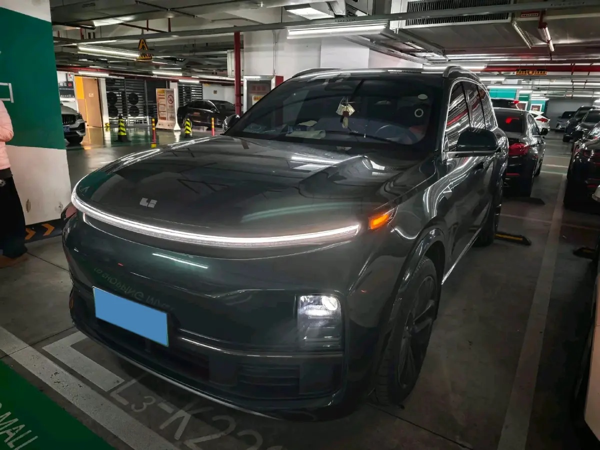 2023 Li L8 Range Extended 154HP REEV 40.9KWH