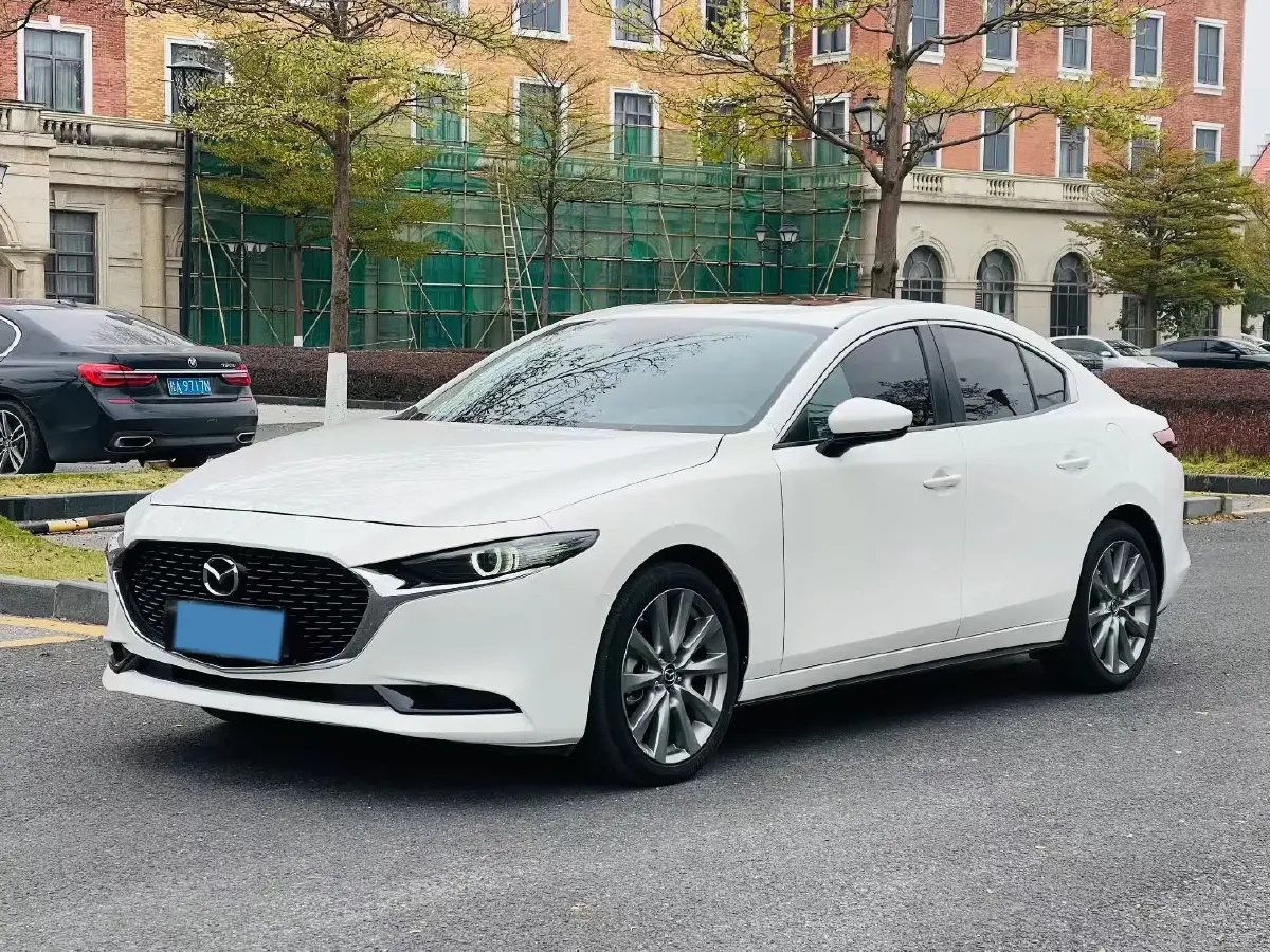 2023 Mazda 3 Axela 2.0L 158HP L4 6AT