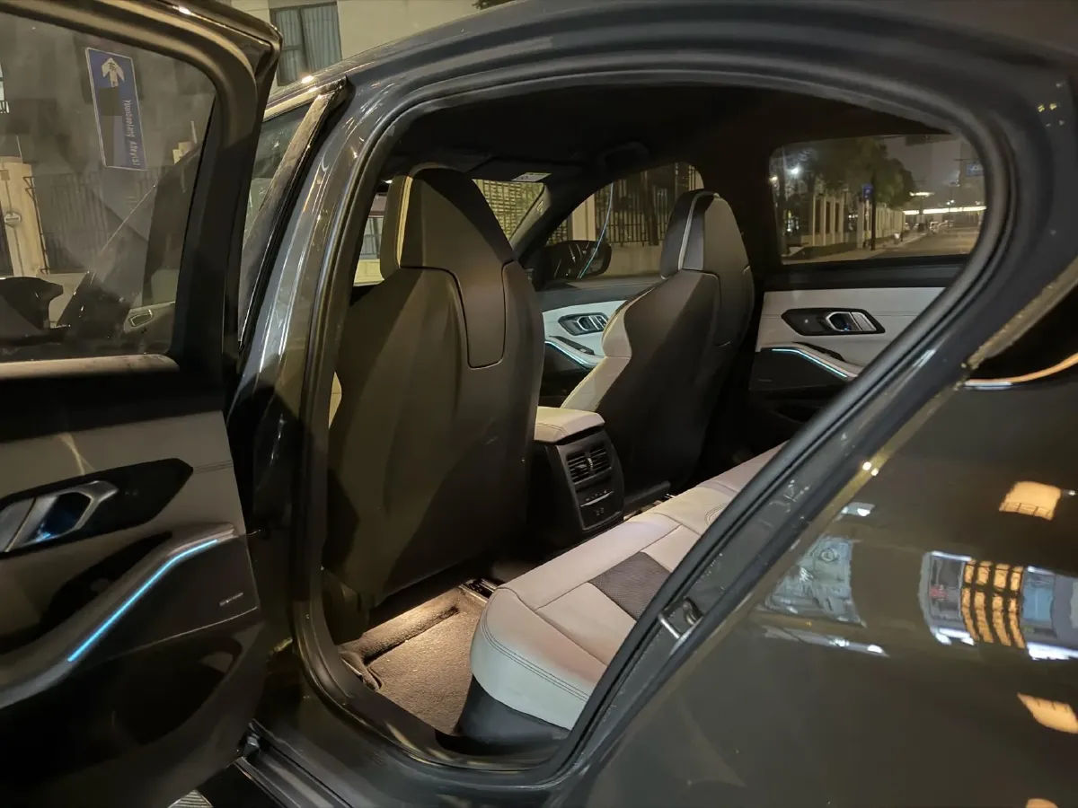 2023 BMW M3 3.0T 510HP L6 8AT,autocango,china used car exporter,china ev exporter,chinese used car exporter,chinese used ev exporter