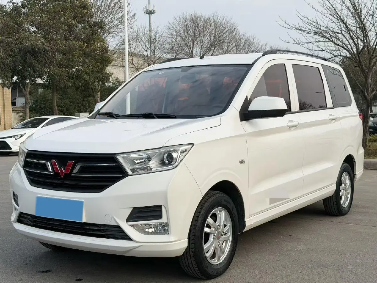 2018 WuLing HongGuang 1.5L 105HP L4 5MT