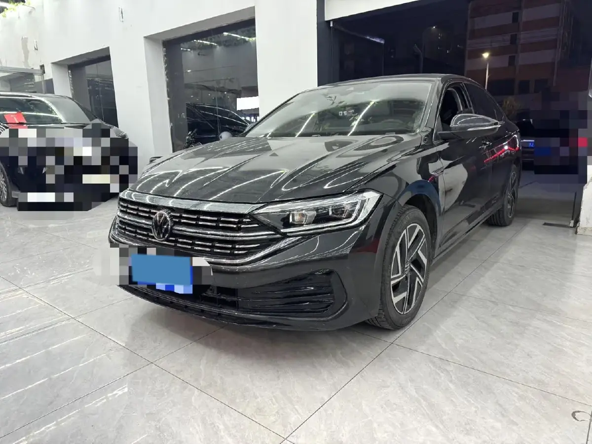 2023 Volkswagen Sagitar 1.5T 160HP L4 7DCT