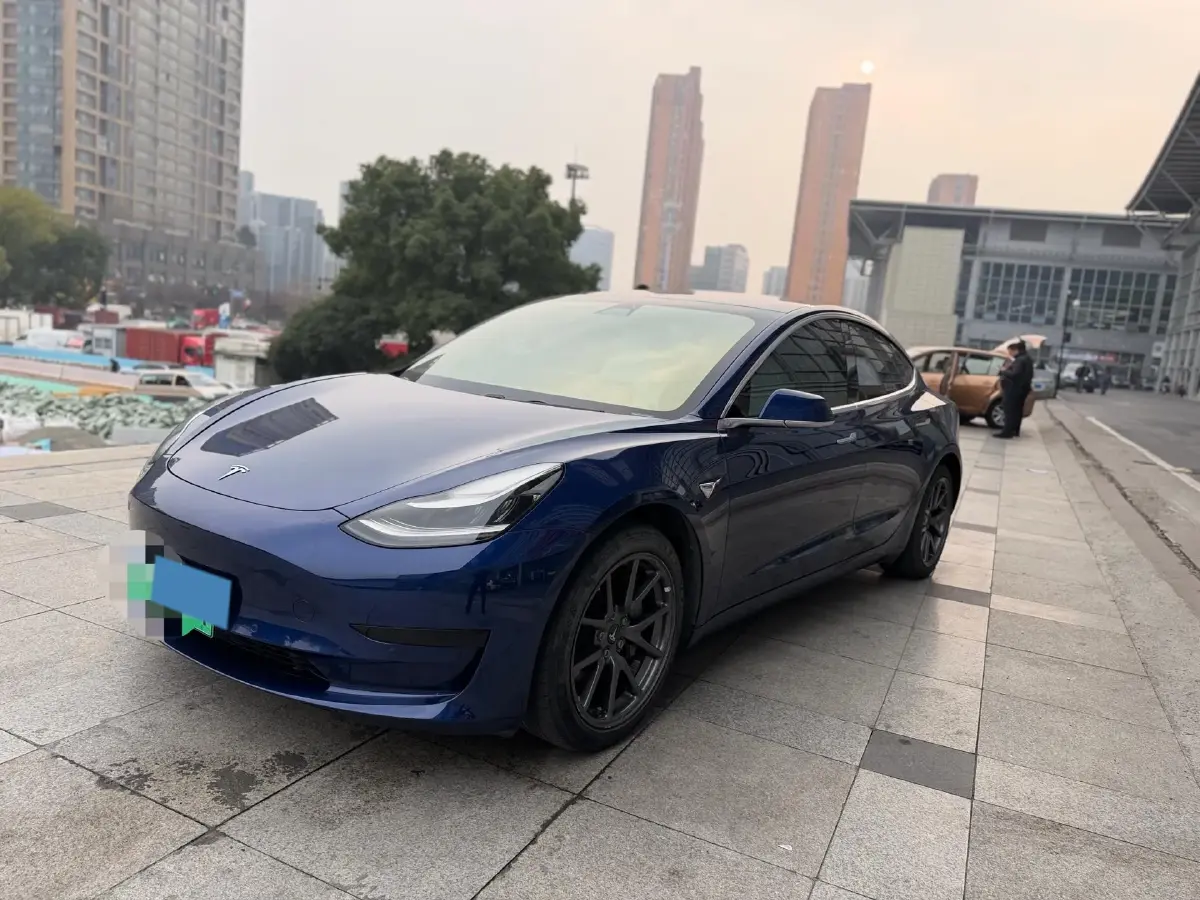 2020 Tesla Model 3 BEV 52KWH