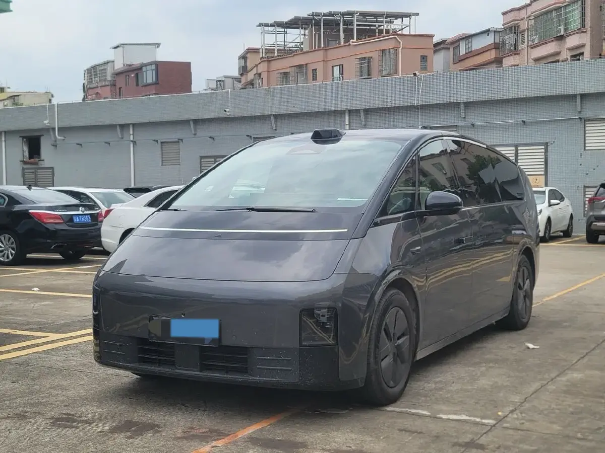 2024 Li MEGA BEV 102.7KWH