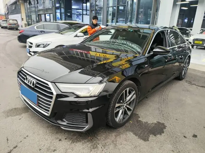 2020 Audi A6L 2.0T 190HP L4 7DCT