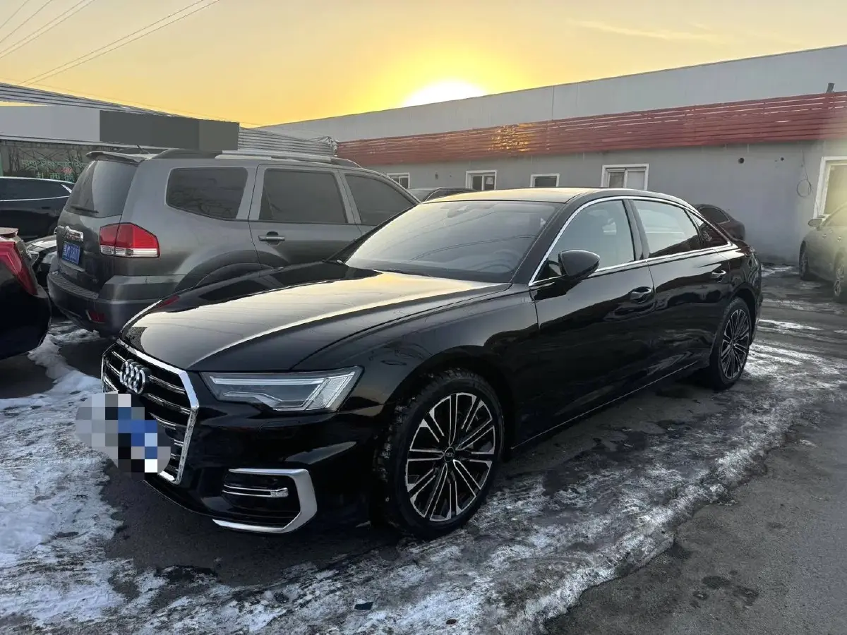 2025 Audi A6L 2.0T 245HP L4 7DCT