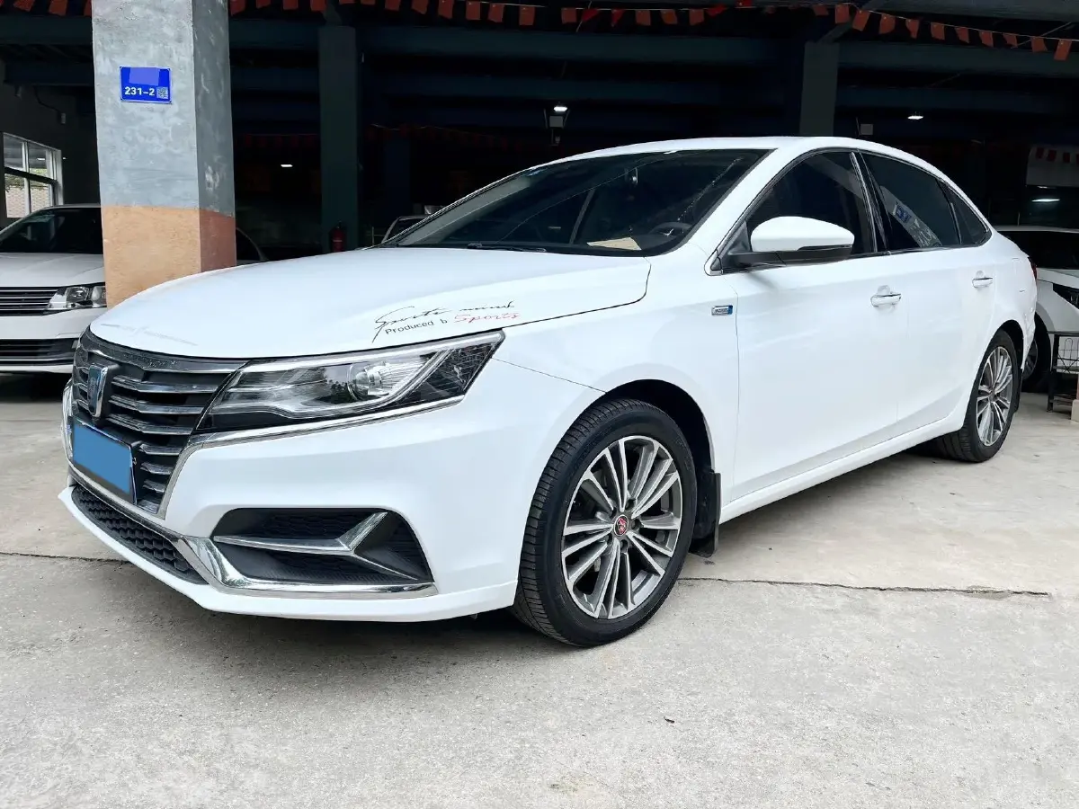 2020 Roewe i6 1.6L 125HP L4 CVT
