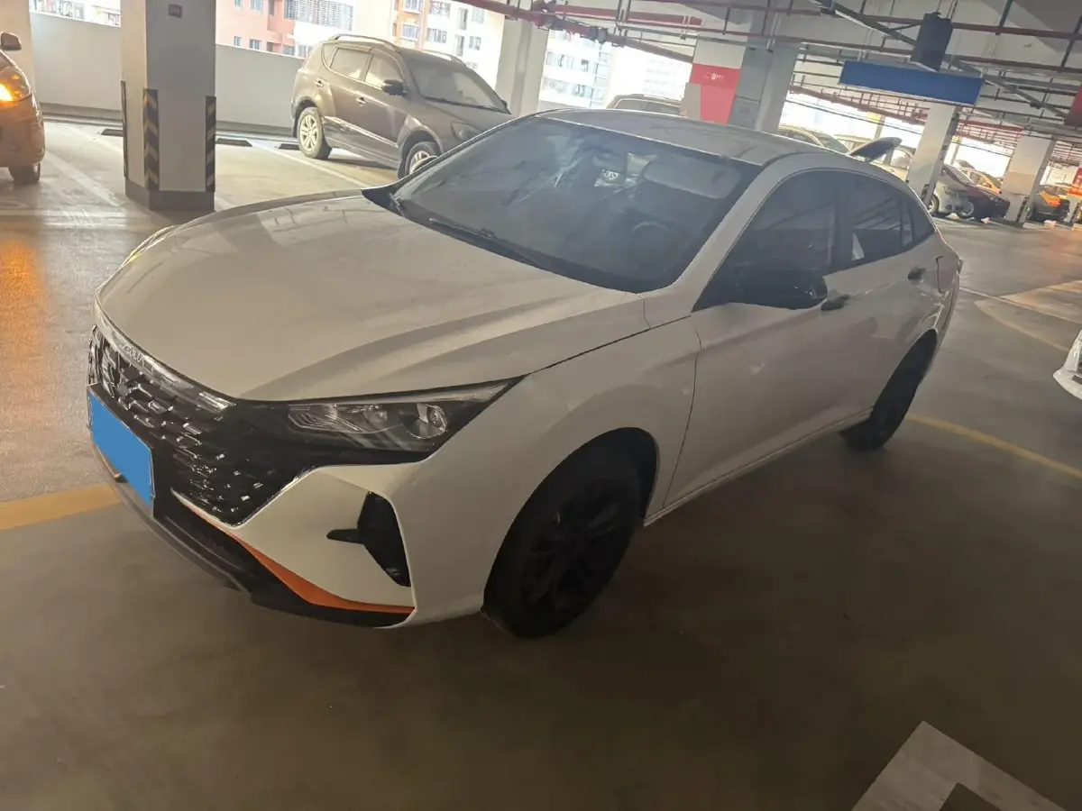 2023 DongFeng Aeolus YiXuan 1.5L 125HP L4 6DCT