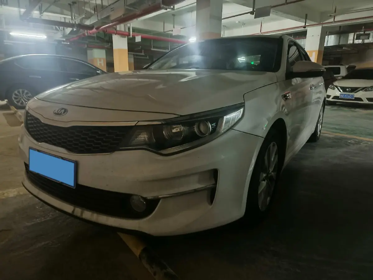 2016 Kia K5 2.0L 161HP L4 6AT