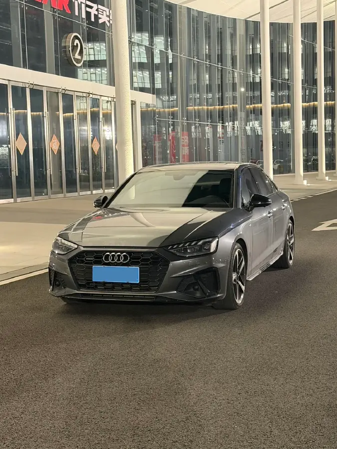 2023 Audi A4L 2.0T 245HP L4 7DCT