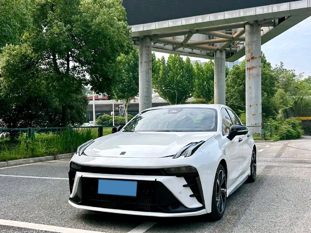 2022 LYNK&CO 03 2.0T 190HP L4 7DCT