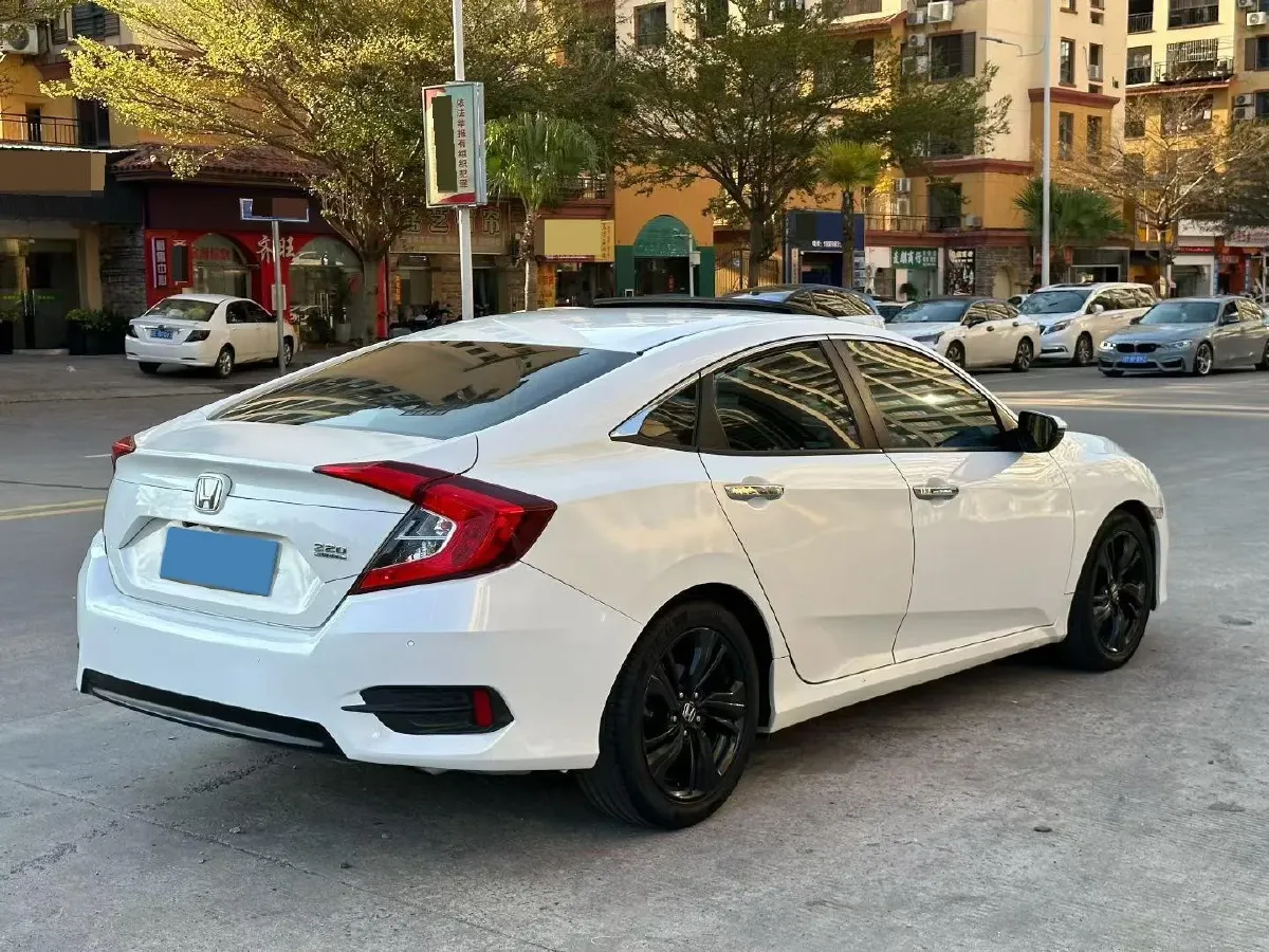 2016 Honda Civic 1.5T 177HP L4 CVT,autocango,china used car exporter,china ev exporter,chinese used car exporter,chinese used ev exporter