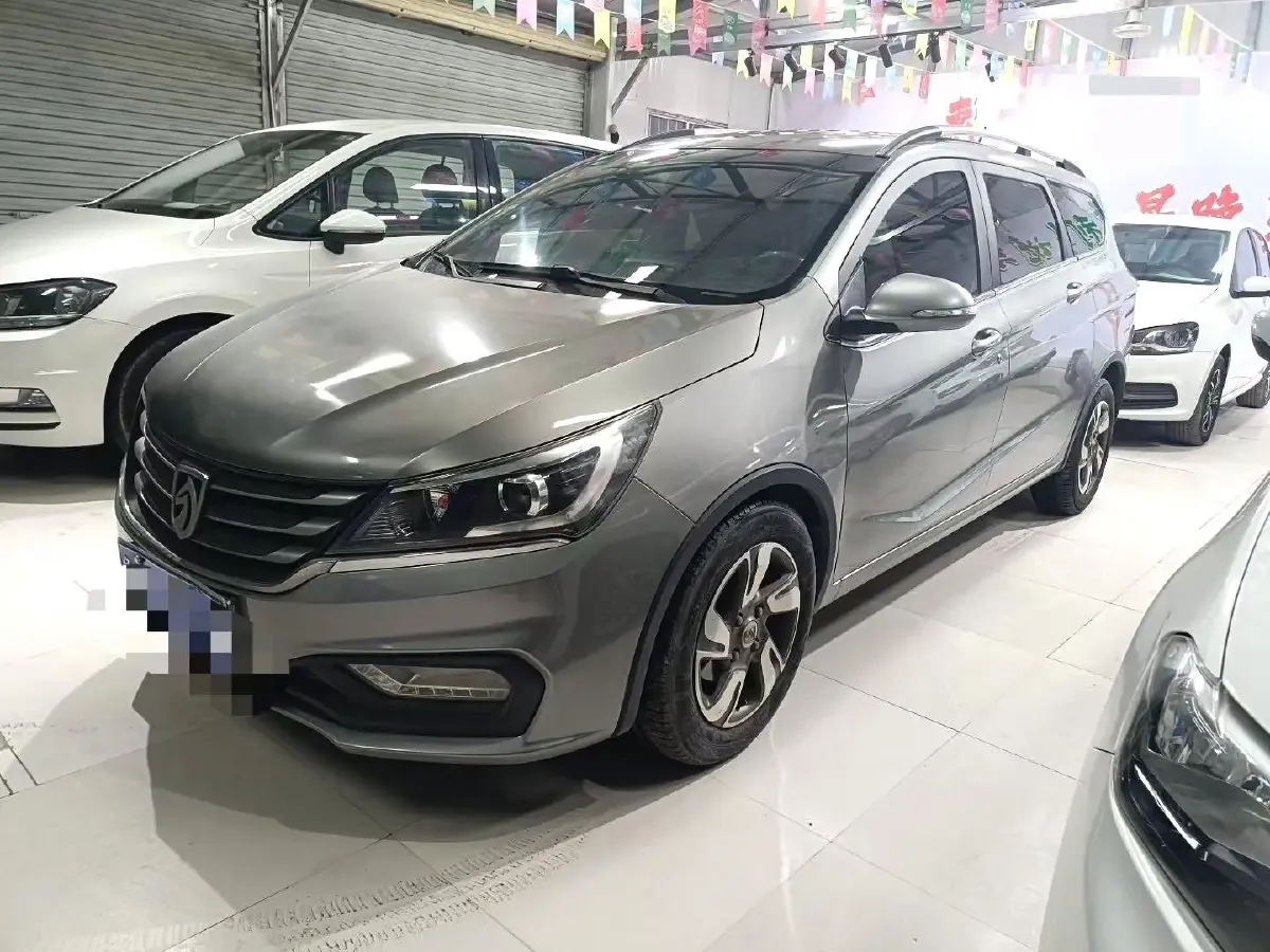 2017 BaoJun 310W 1.5L 112HP L4 6MT